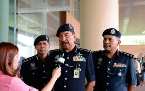 涉网赌充值工作 马来西亚华裔少女遭警逮捕