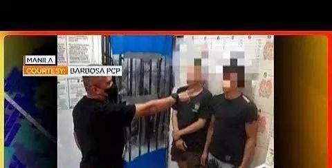 菲律宾男子拒绝施舍 乞讨者突然亮刀抢劫