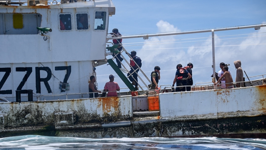 美国海岸警卫队：应太平洋岛国要求登上中国捕鱼船检查是“合法的”