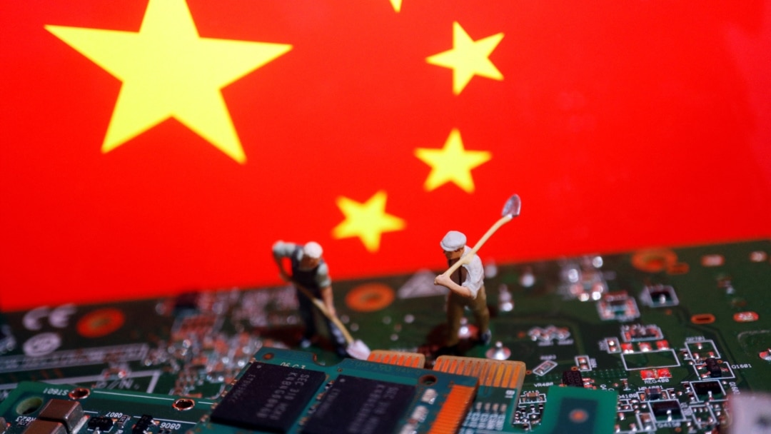 中国加紧储备半导体制造设备 应对下阶段美中芯片战