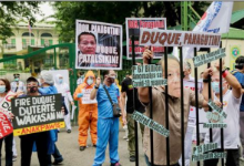 菲律宾医护上街抗议 促卫生部长辞职