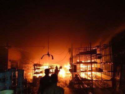 11月19日凌晨4时20分，柬埔寨实居省三隆东县发生一场火灾